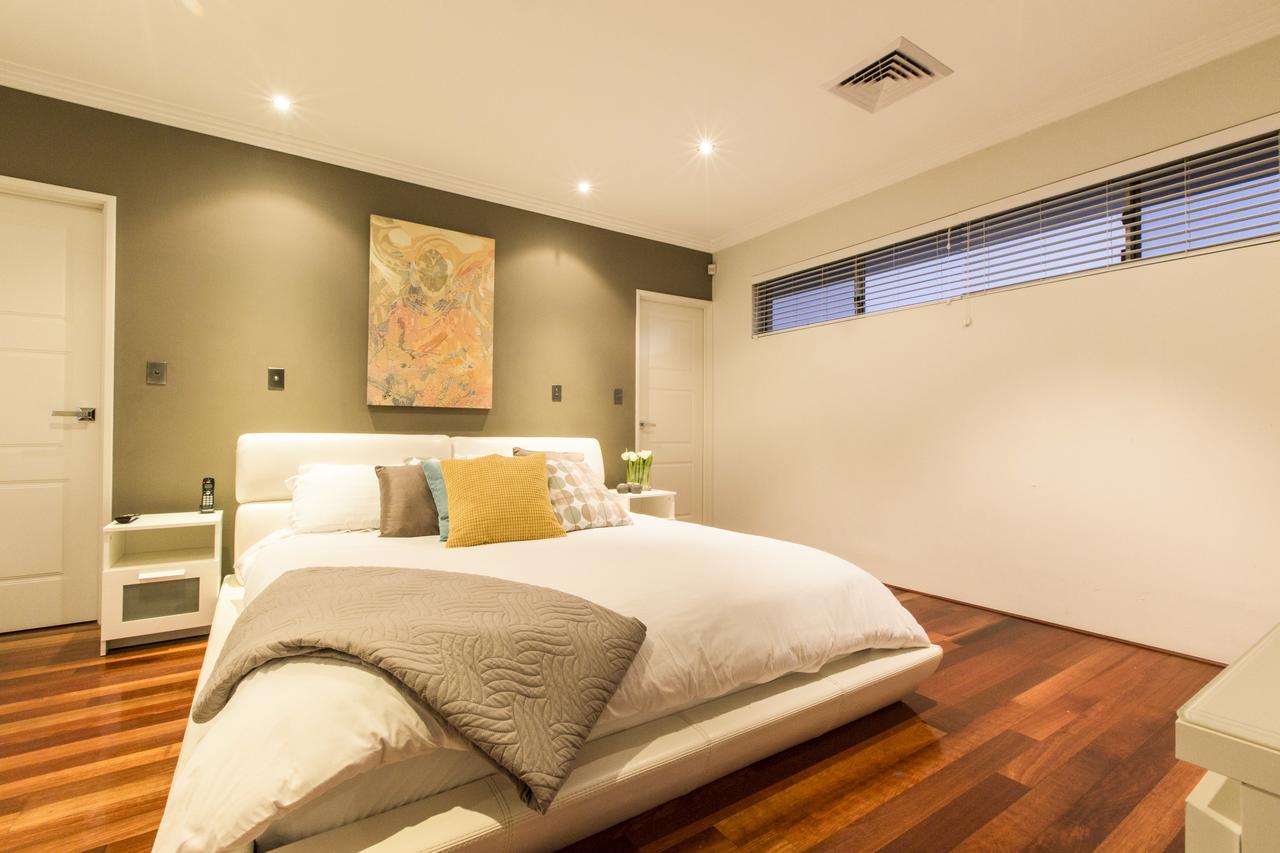 Ardross WA Perths Hotel