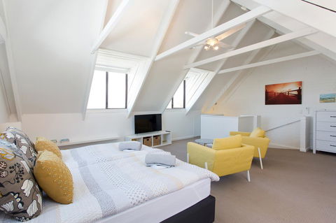 Monument Hill Townhouse - Fremantle - Perths Hotel 3