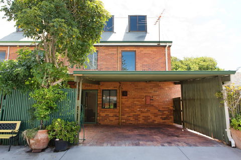Monument Hill Townhouse - Fremantle - Perths Hotel 24
