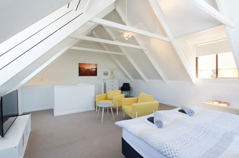 Monument Hill Townhouse - Fremantle - Perths Hotel 2