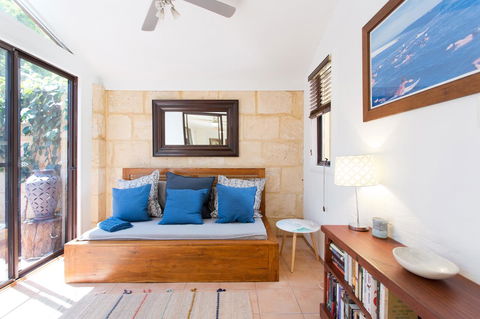 Monument Hill Townhouse - Fremantle - Perths Hotel 17