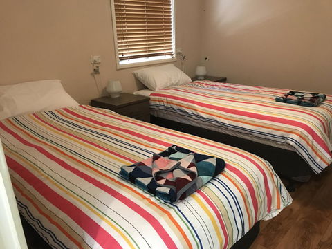 Sabai Accommodation - Perths Hotel 25