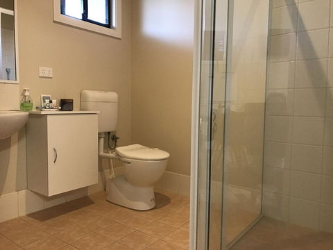 Sabai Accommodation - Perths Hotel 18