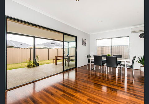 Vacation Home - Perths Hotel 7