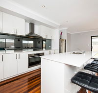 Vacation Home - Perths Hotel