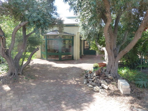 The Russell House - Perths Hotel 22