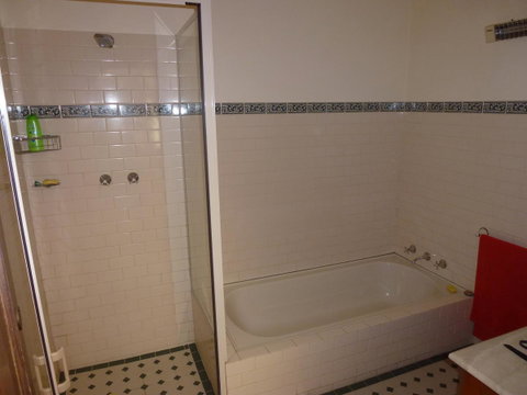 The Russell House - Perths Hotel 14