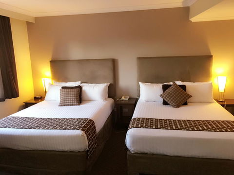 Joondalup City Hotel - Perths Hotel 7