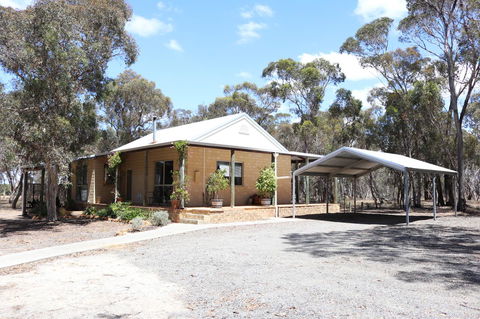 Kendenup Cottages And Lodge - Perths Hotel 23