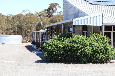 Kendenup Cottages And Lodge - Perths Hotel 36