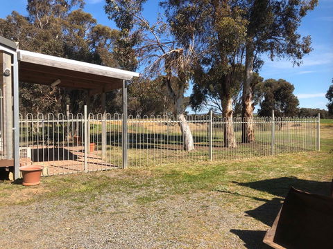 Kendenup Cottages And Lodge - Perths Hotel 2