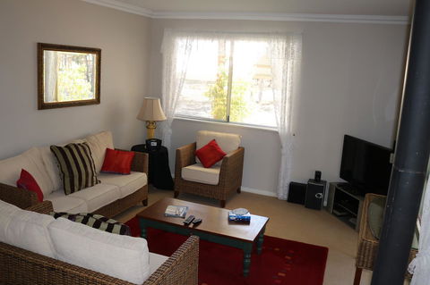 Kendenup Cottages And Lodge - Perths Hotel 11