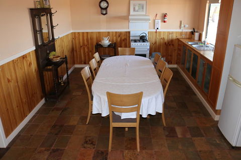 Kendenup Cottages And Lodge - Perths Hotel 13