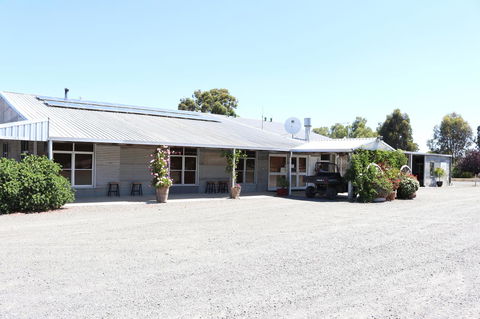 Kendenup Cottages And Lodge - Perths Hotel 35