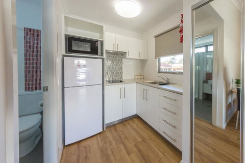 Banksia Tourist Park - Perths Hotel 37