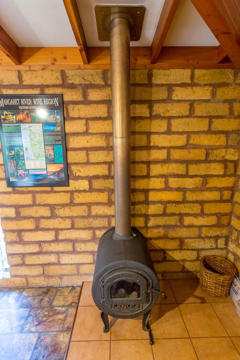 Yelverton Brook Conservation Sanctuary - Perths Hotel 15