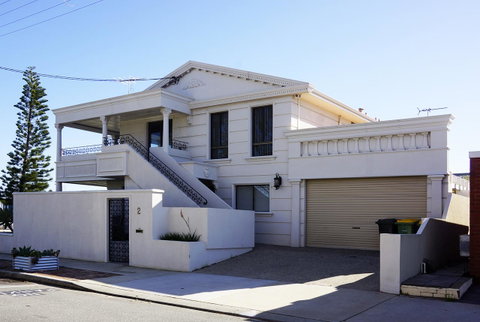 Ada South Fremantle - Perths Hotel 24