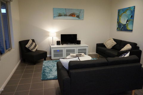 Exmouth 4 Escape - Perths Hotel 9