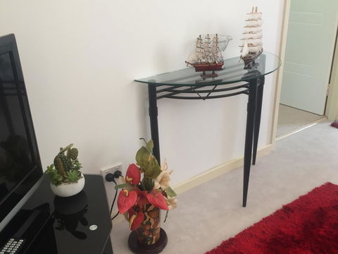 Bright & Beautiful Home On The Hills! - Perths Hotel 6