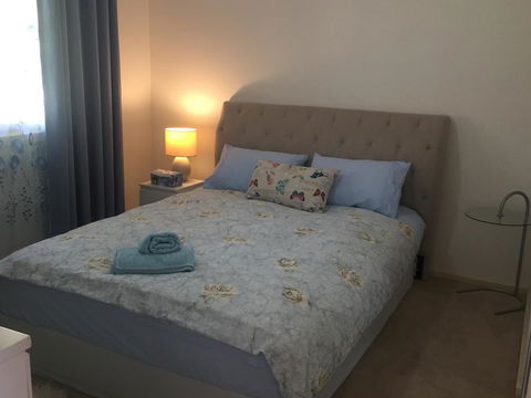 Bright & Beautiful Home On The Hills! - Perths Hotel 20