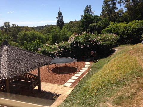 Bright & Beautiful Home On The Hills! - Perths Hotel 0