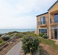 Caravel Beach House Mandurah - Perths Hotel