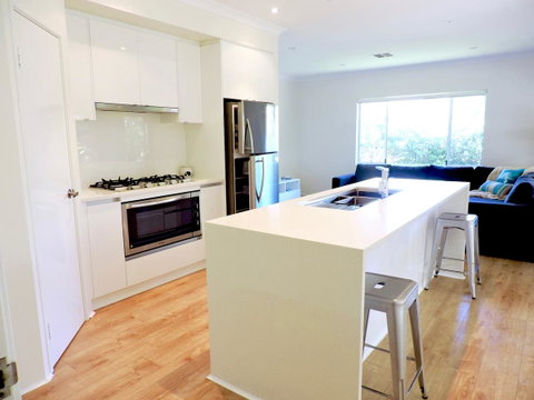 Contemporary Cove - Quindalup - Perths Hotel 7