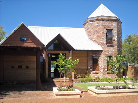 Beach House Dunsborough - Perths Hotel 13