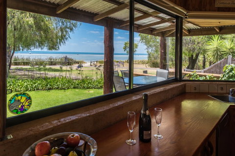 Beach House Dunsborough - Perths Hotel 5