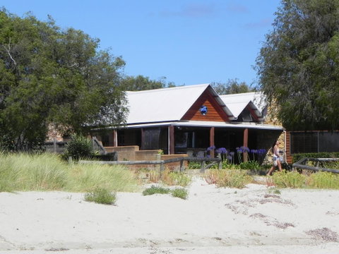 Beach House Dunsborough - Perths Hotel 9