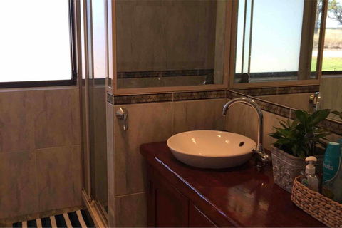 Ocean View Homestead - Perths Hotel 15
