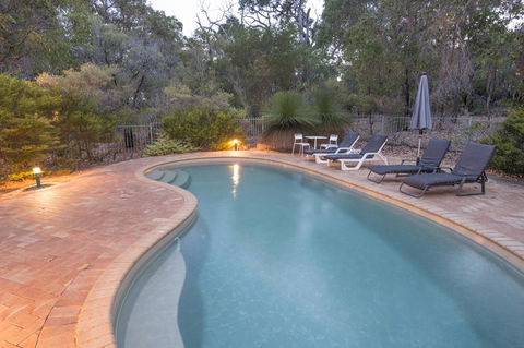 53 Martina Drive - Perths Hotel 0