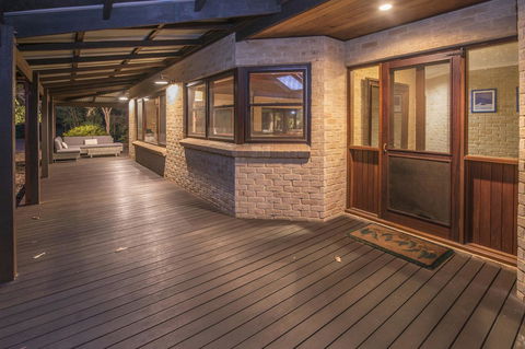 53 Martina Drive - Perths Hotel 5