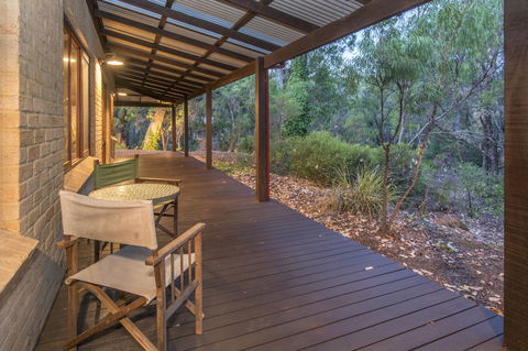 53 Martina Drive - Perths Hotel 11