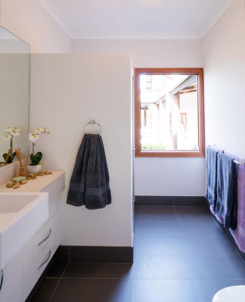 The Farmhouse - Perths Hotel 7