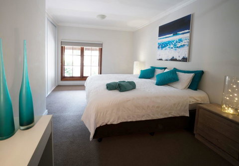 The Farmhouse - Perths Hotel 5