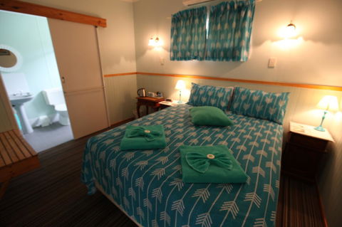 Jacaranda Guest House - Perths Hotel 11