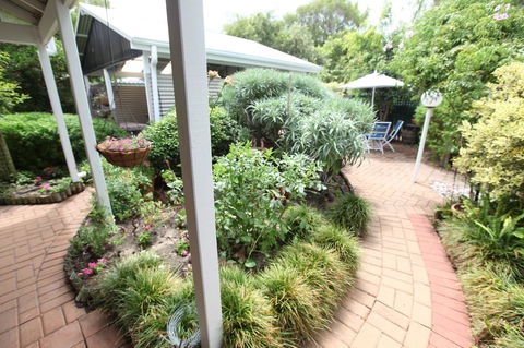 Jacaranda Guest House - Perths Hotel 25