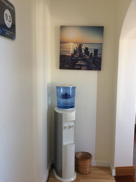 The Royal Dolphin Bed & Breakfast Safety Bay - Perths Hotel 26