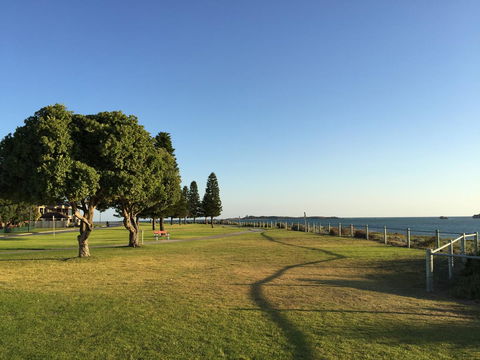 The Royal Dolphin Bed & Breakfast Safety Bay - Perths Hotel 23