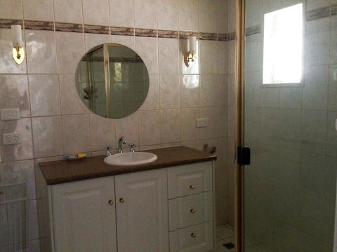 Lemon Tree Lodge - Perths Hotel 10