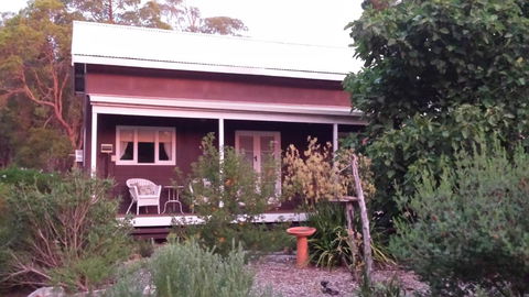 Di's Cabin In Dwellingup - Perths Hotel 5