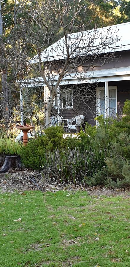 Di's Cabin In Dwellingup - Perths Hotel 1