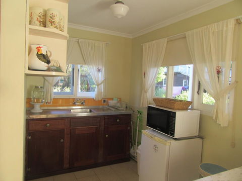 Di's Cabin In Dwellingup - Perths Hotel 18