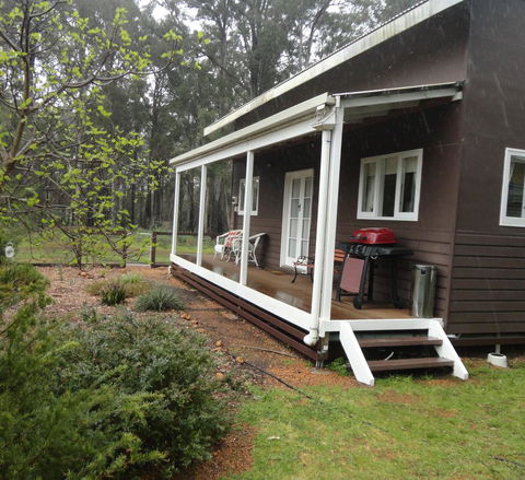 Di's Cabin In Dwellingup - Perths Hotel 7