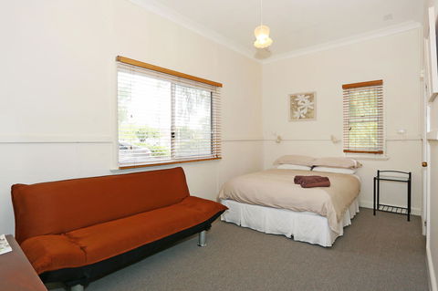 Busselton Guest House - Perths Hotel 27