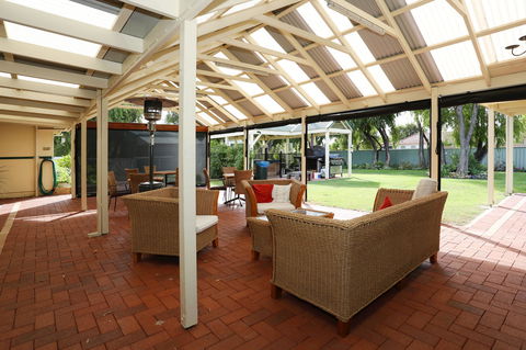 Busselton Guest House - Perths Hotel 33