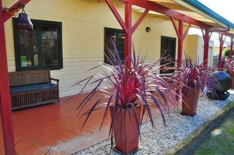 Busselton Guest House - Perths Hotel 3
