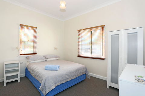 Busselton Guest House - Perths Hotel 28
