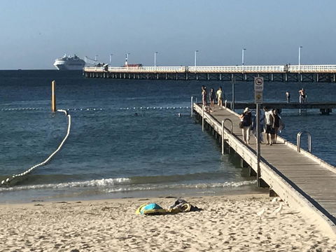 Busselton Guest House - Perths Hotel 13